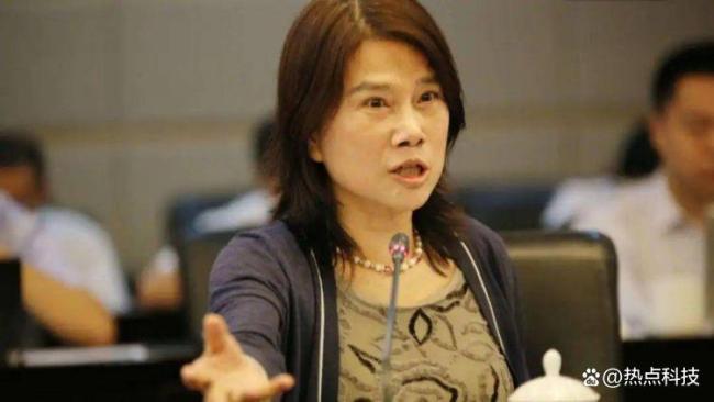 主持人杨锐：要信任海归重用海归